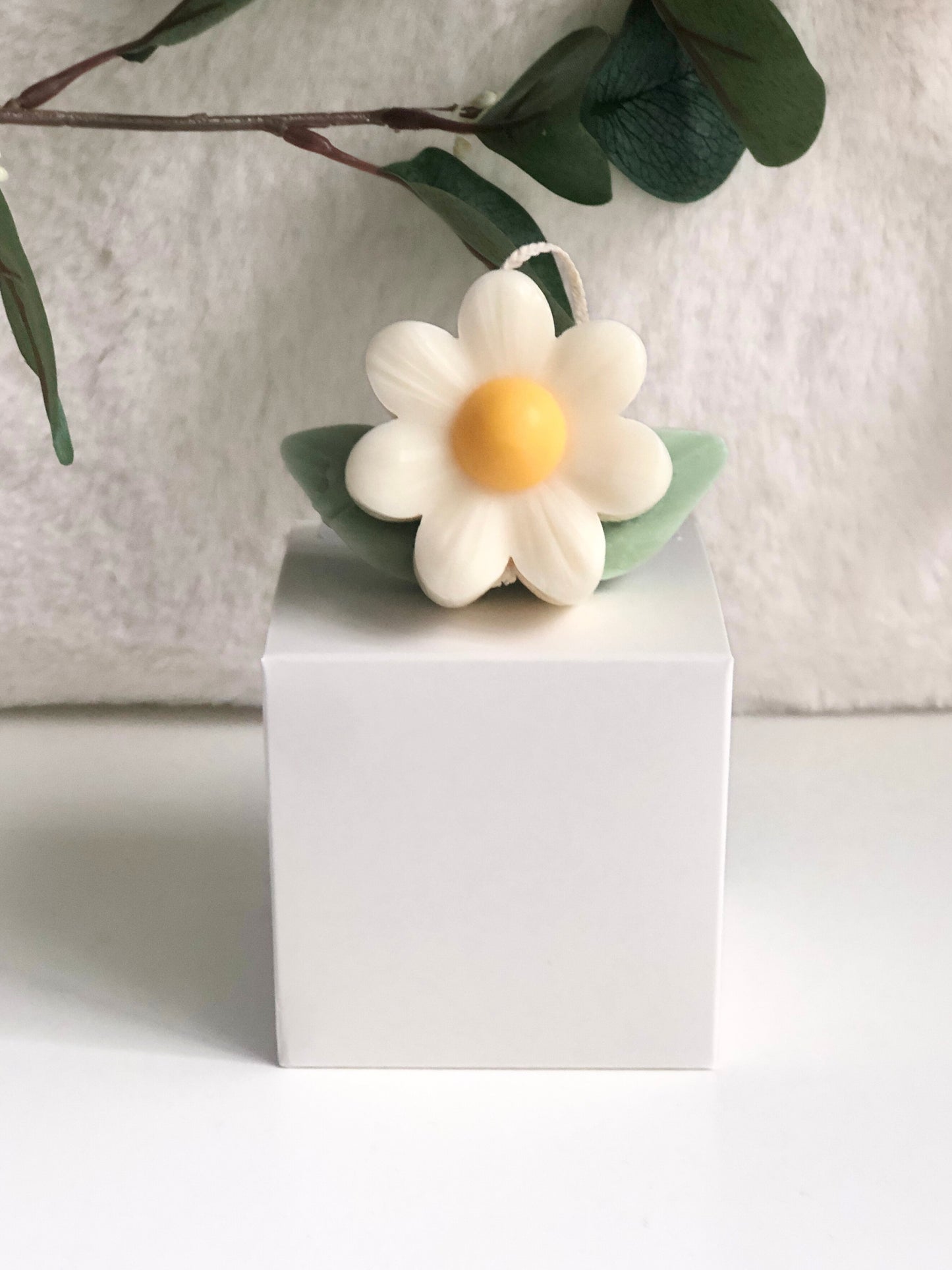 Daisy Candle